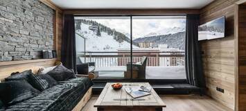 Located in the centre of Courchevel 1650 Moriond