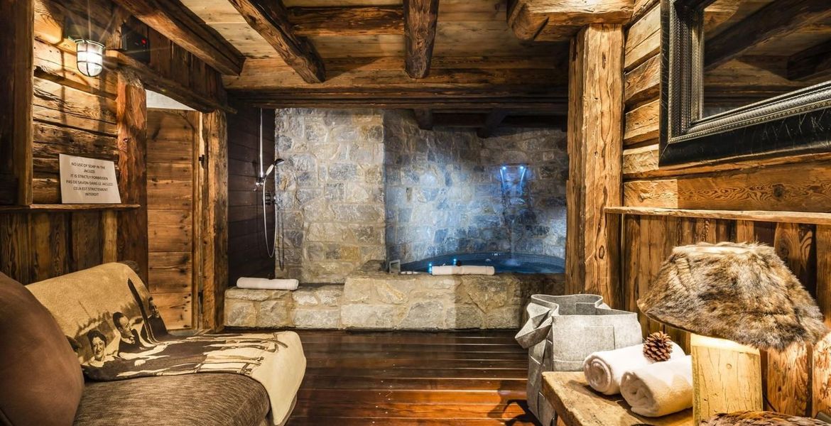 Luxurious and comfortable family chalet in Courchevel 1850