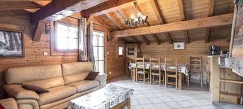 This 4 bedrooms chalet for 8 persons of 105 sq-meter