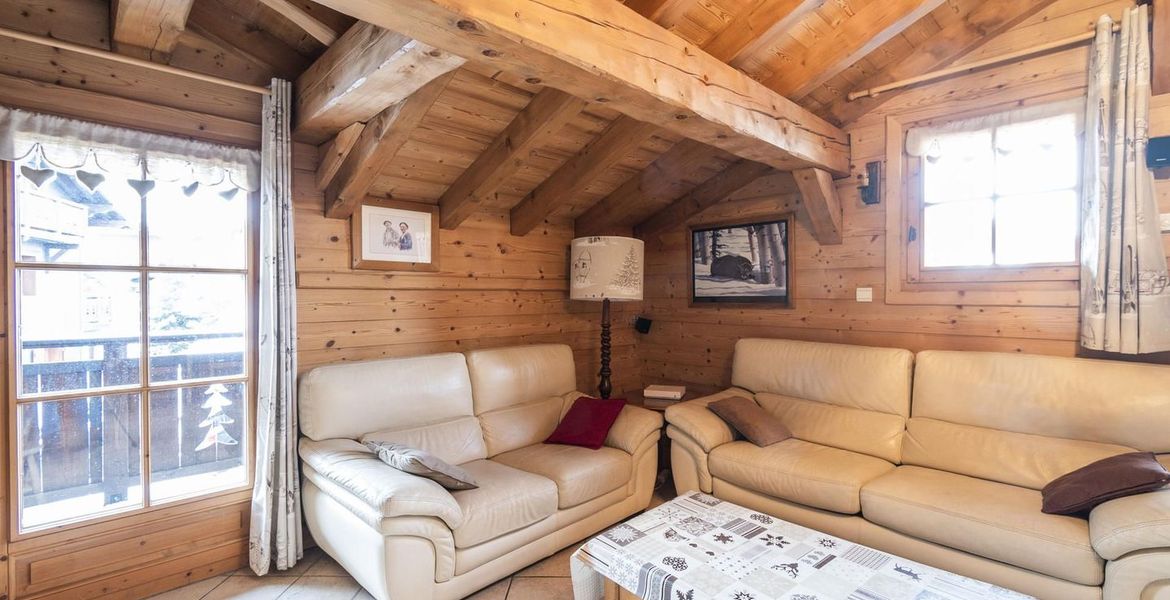 This 4 bedrooms chalet for 8 persons of 105 sq-meter