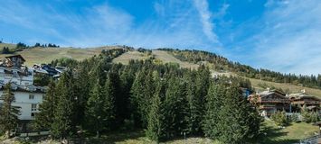 Двухуровневая квартира в Plantret Courchevel 1850 с 3 спальн