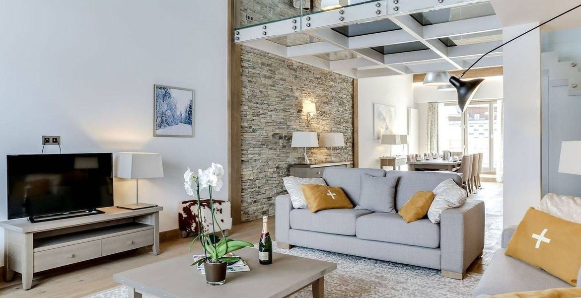 Sumptuous duplex apartment for rental with 185 sqm