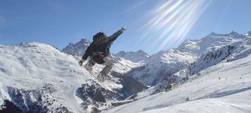 A luxurious, traditional and cosy chalet in Courchevel 1300 