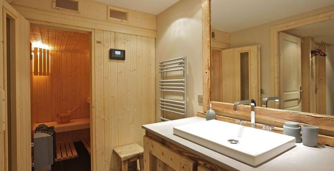 Chalet familiar de 3 dormitorios en alquiler en Courchevel 