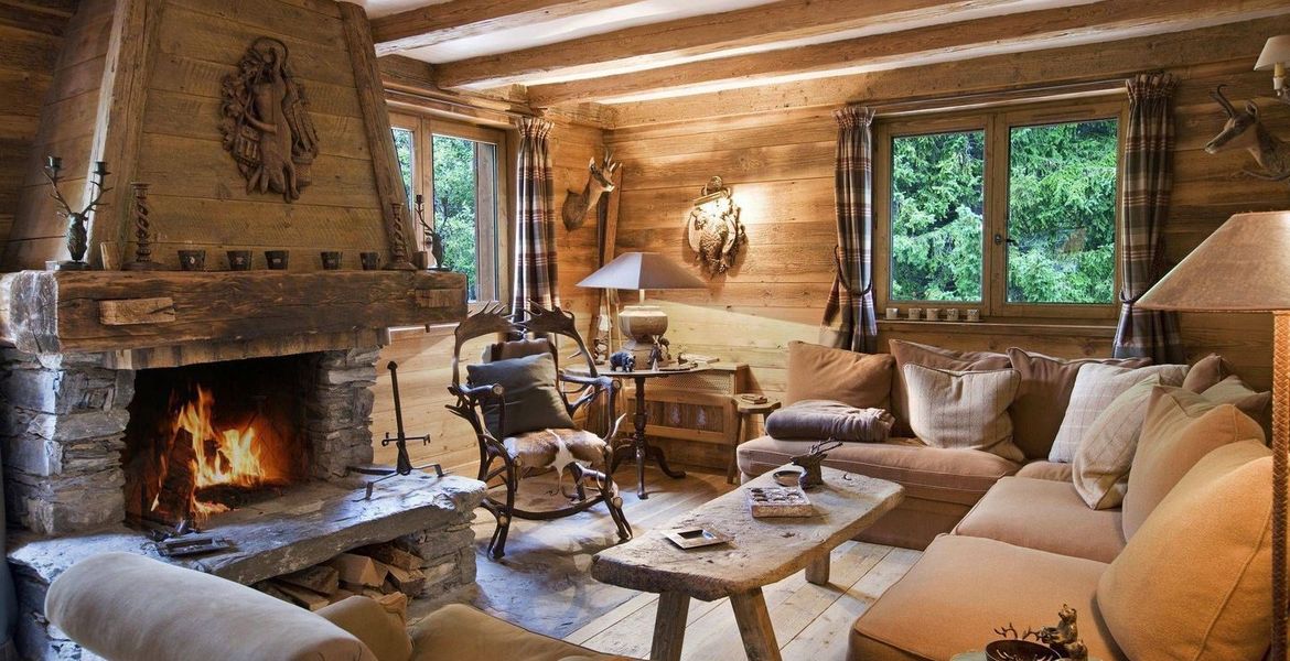 The mountain chalet in Courchevel 1850