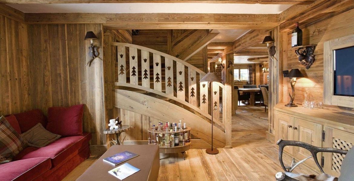 The mountain chalet in Courchevel 1850