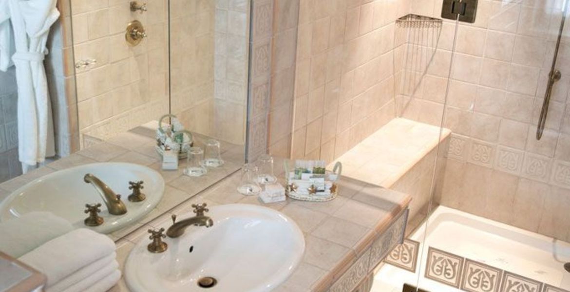 Rent apartment with hotel service in Courchevel 1850