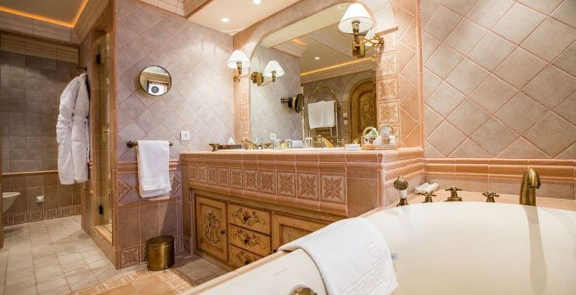 Rent apartment with hotel service in Courchevel 1850
