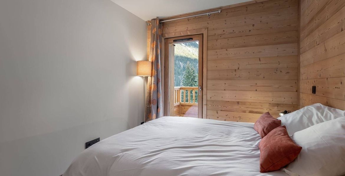 Located on the first floor in a new residence of Courchevel 