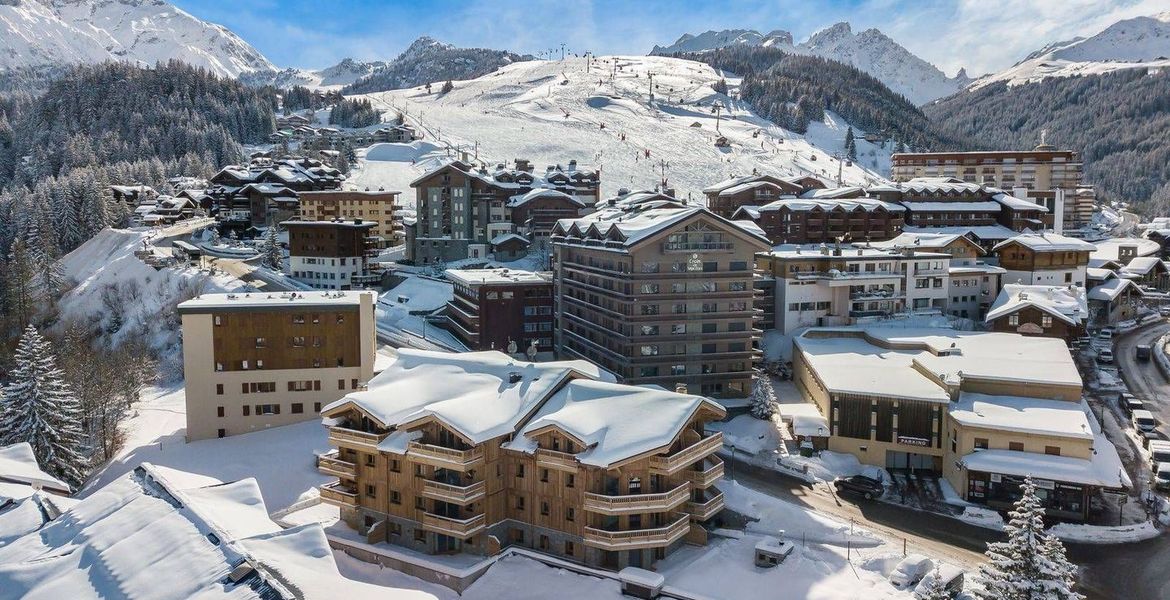 Located on the first floor in a new residence of Courchevel 