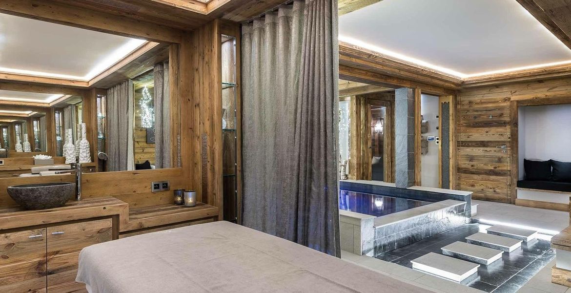 Luxury Chalet  in Courchevel 1300 