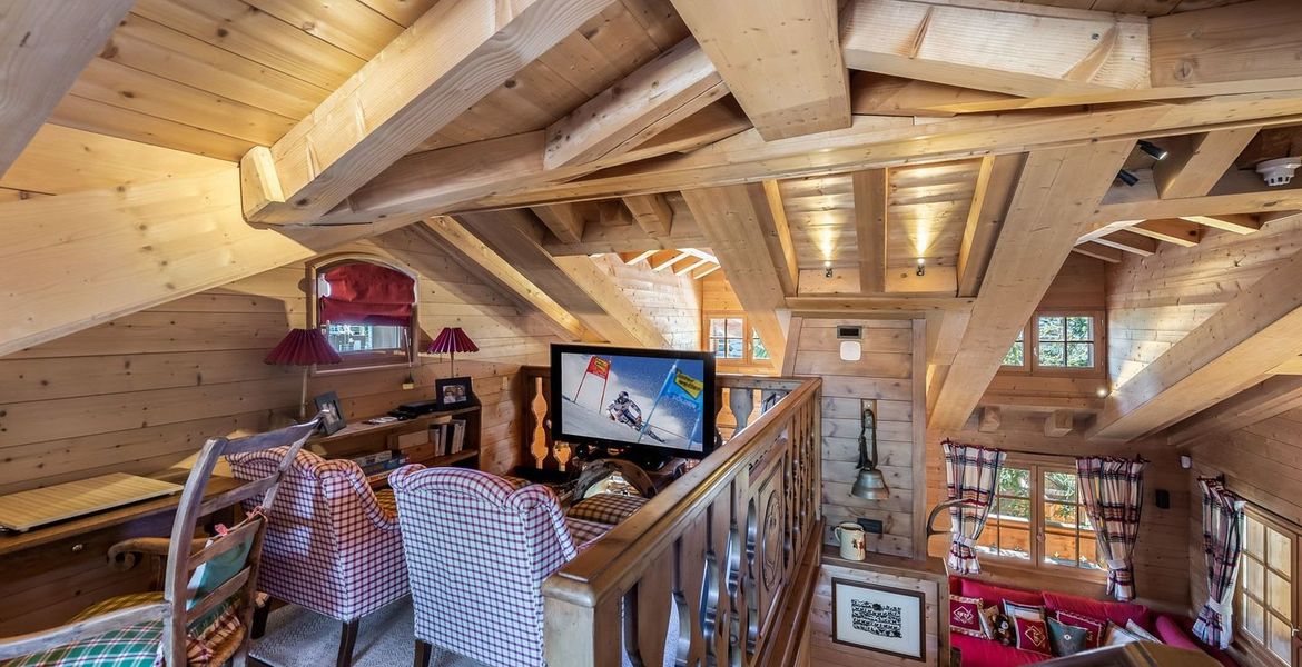 Chalet for rent in Plantret Courchevel 1850 with 230 sqm 