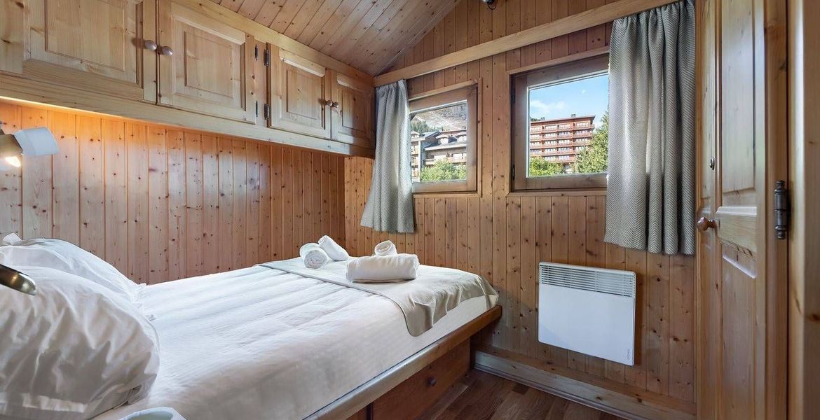 This apartment in Plantret Courchevel 1850 is for rental 