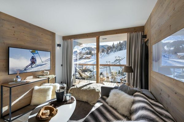 Beautiful apartment located in Courchevel Village 1550