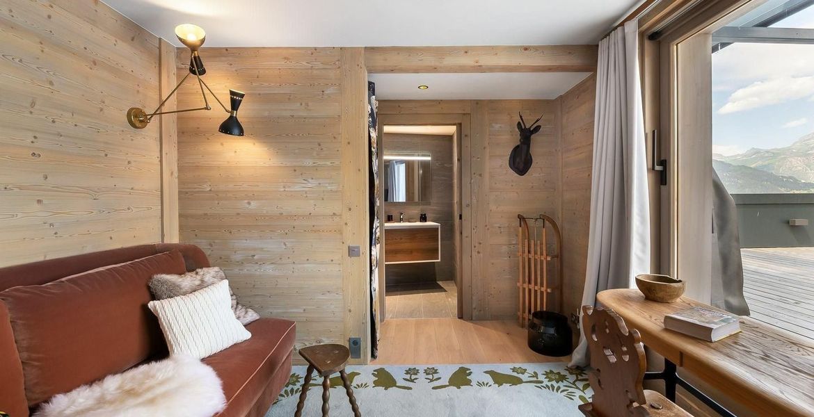 Is a splendid apartment in the heart of Courchevel 1550 