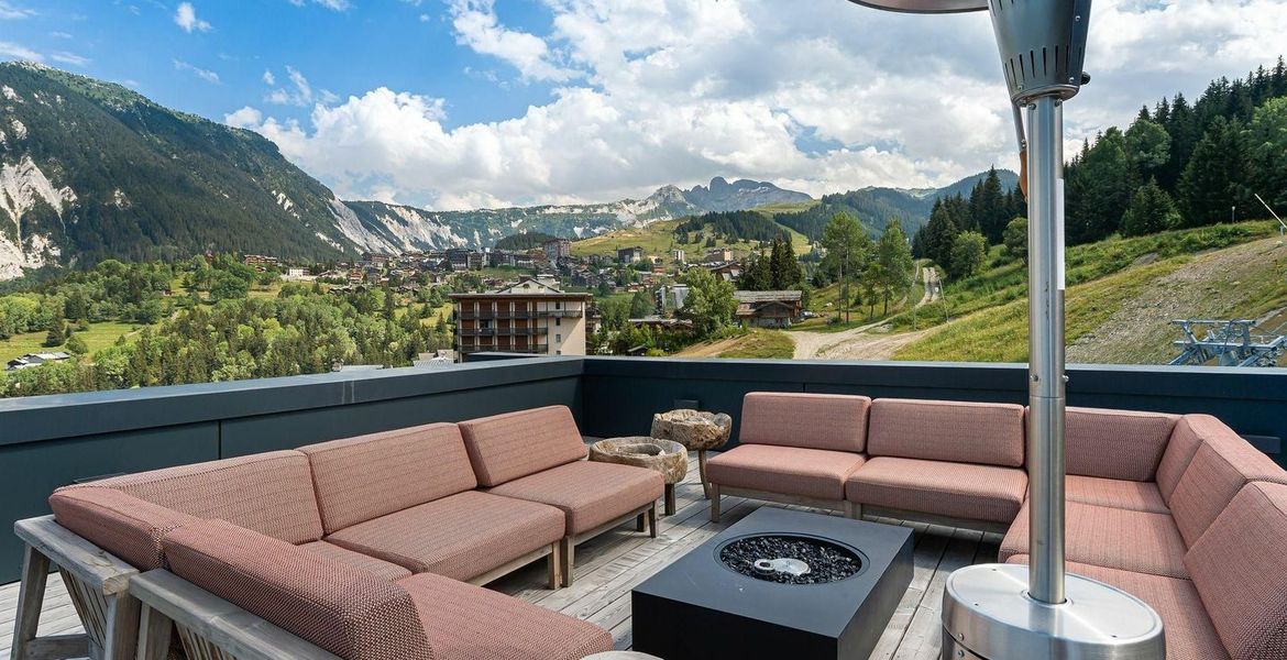 Is a splendid apartment in the heart of Courchevel 1550 