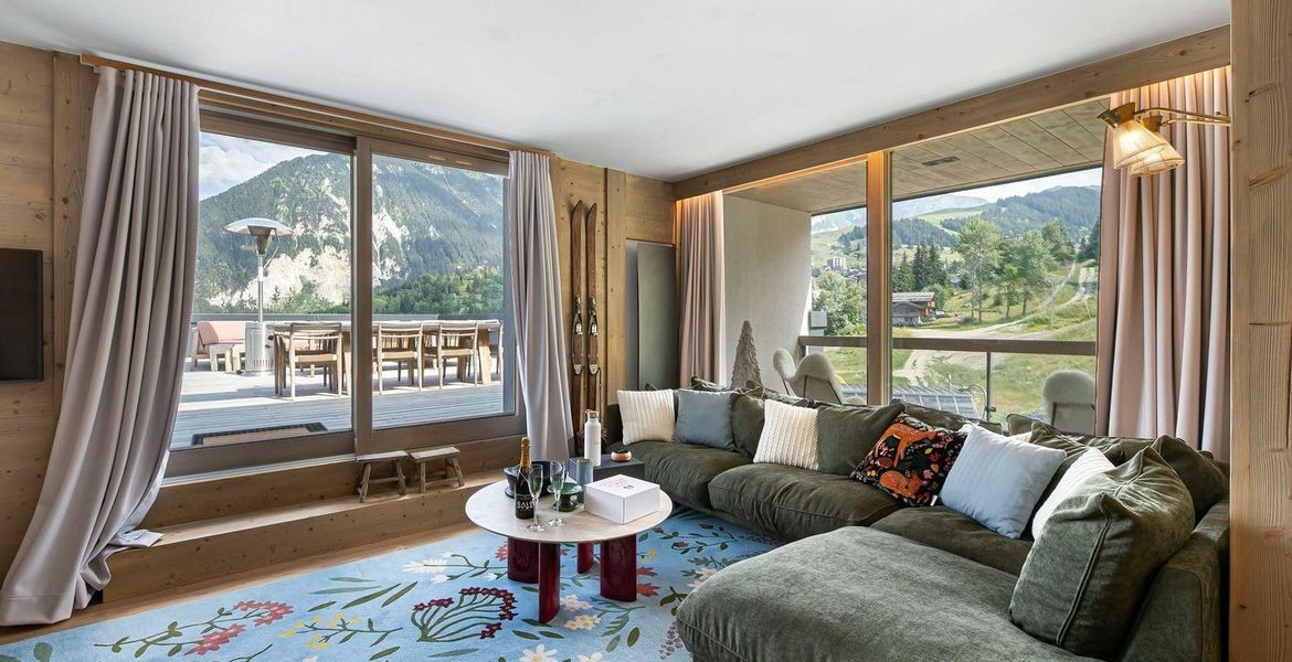 Is a splendid apartment in the heart of Courchevel 1550 