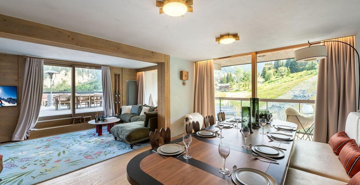 Is a splendid apartment in the heart of Courchevel 1550 