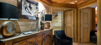 High standing residence, ski in ski out, in Courchevel 1850.