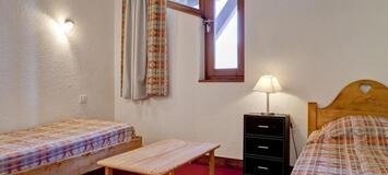 This apartment is located in the heart of La Tania station