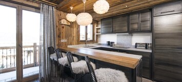 L'appartement est situé à Courchevel 1850 en location