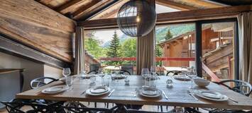 This Chalet can accommodate 10 people in Val D Isere 