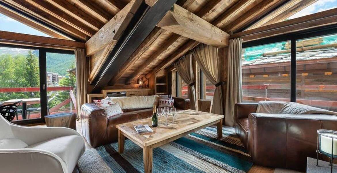 This Chalet can accommodate 10 people in Val D Isere 