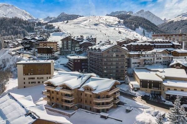 Balcony type apartment in Courchevel 1600 with 66 sqm 