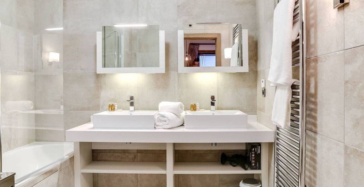 This apartment composed of three en-suite bedrooms - 90 m²