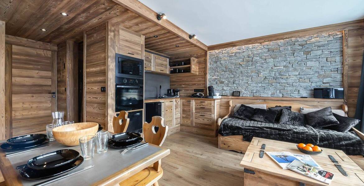 Located in the centre of Courchevel 1650 Moriond