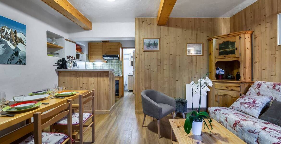 The apartment is located in Chenus, Courchevel 1850