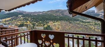 It is a charming apartment for rental completely renovated. 