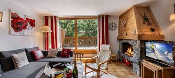 This chalet for rental accommodates 6 adults and 2 children 