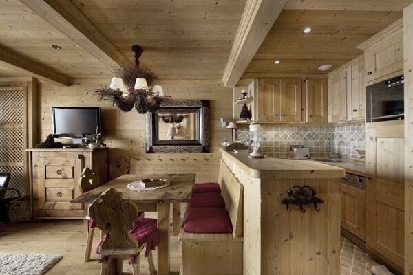A chalet atmosphere in this apartment for rental 