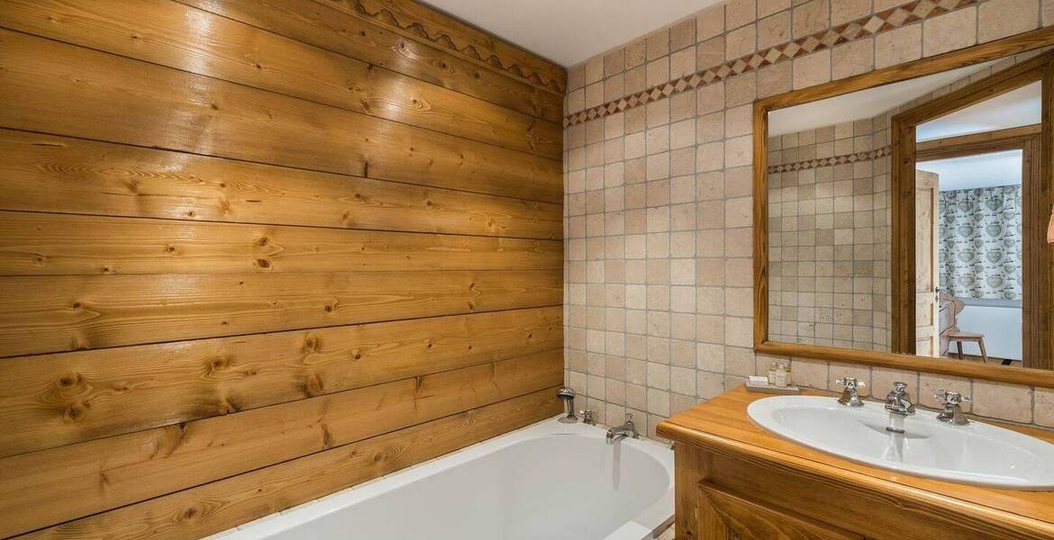 Apartment for rental is located in the Plantret Courchevel 