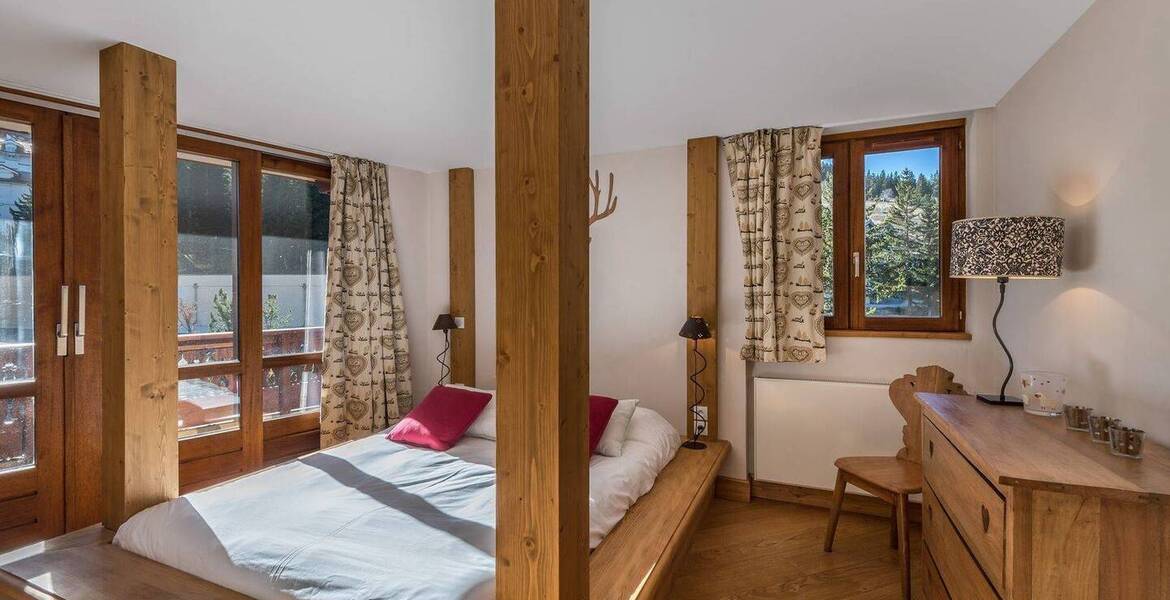 Apartment for rental is located in the Plantret Courchevel 