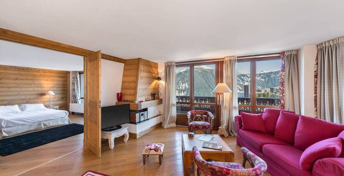 Apartment for rental is located in the Plantret Courchevel 