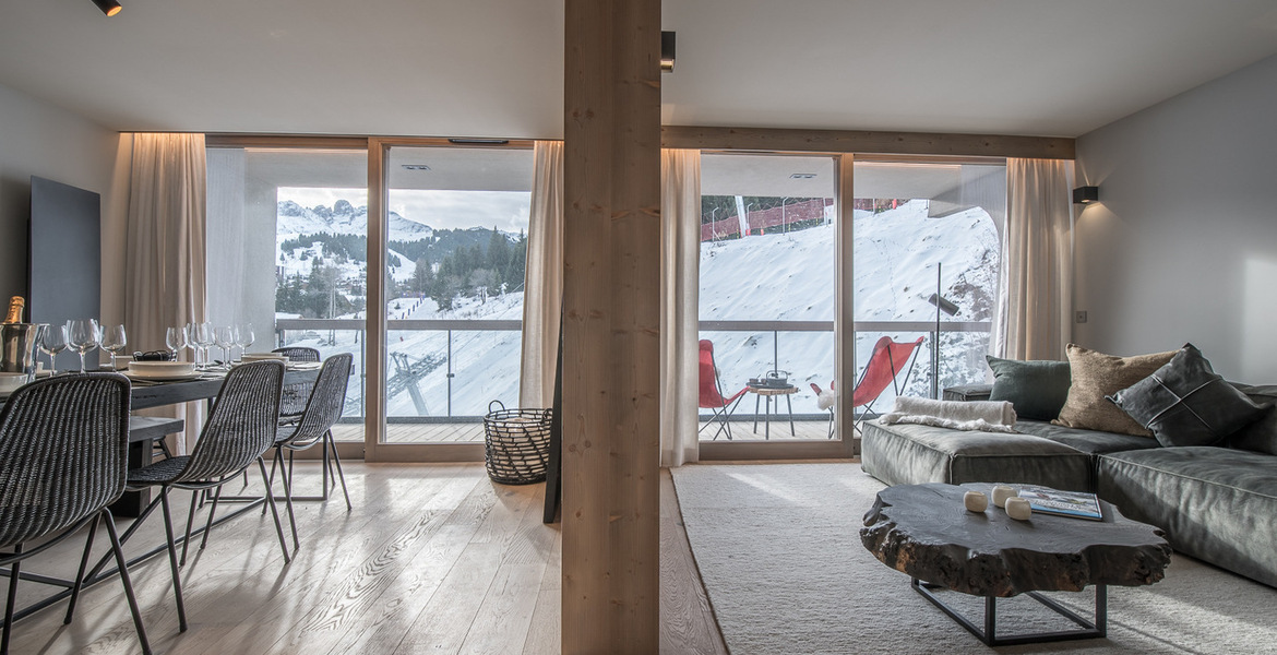 Apartment offers an exceptional and sunny view in Courchevel