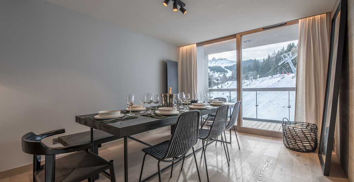 Apartment offers an exceptional and sunny view in Courchevel