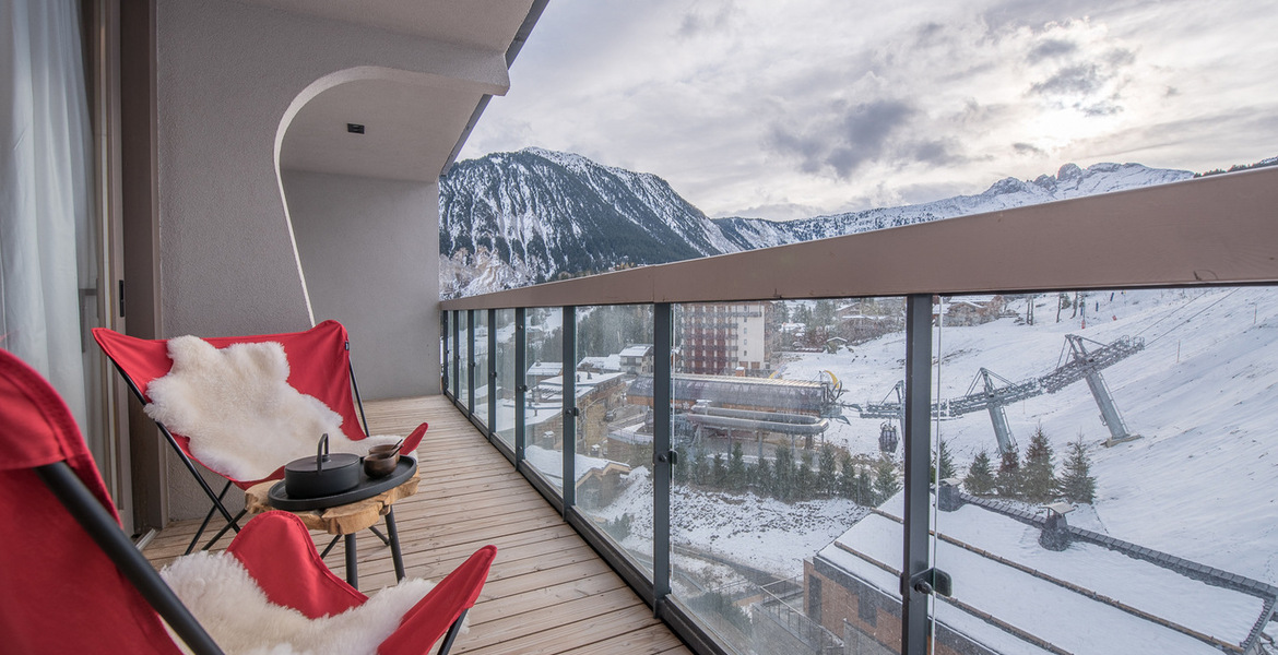 Apartment offers an exceptional and sunny view in Courchevel