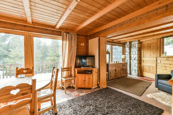 Nice small chalet in Bellecôte area in Courchevel 1850 