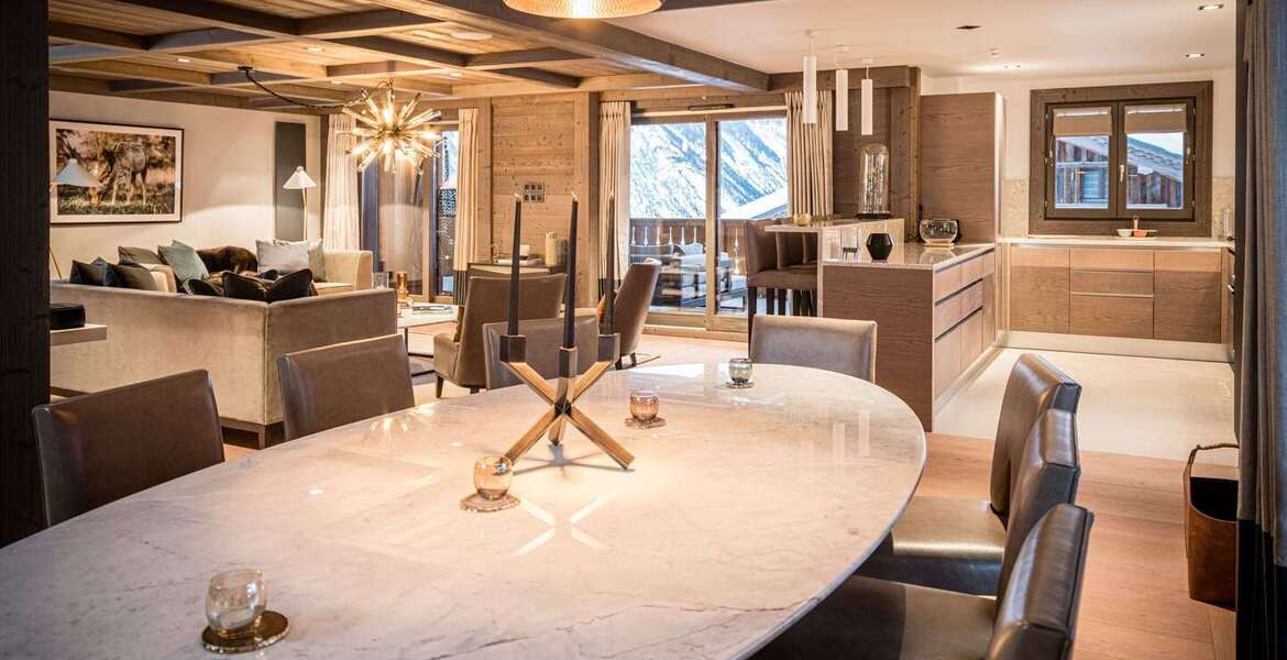 Contemporary alpine apartment in Courchevel 1850 for rental 