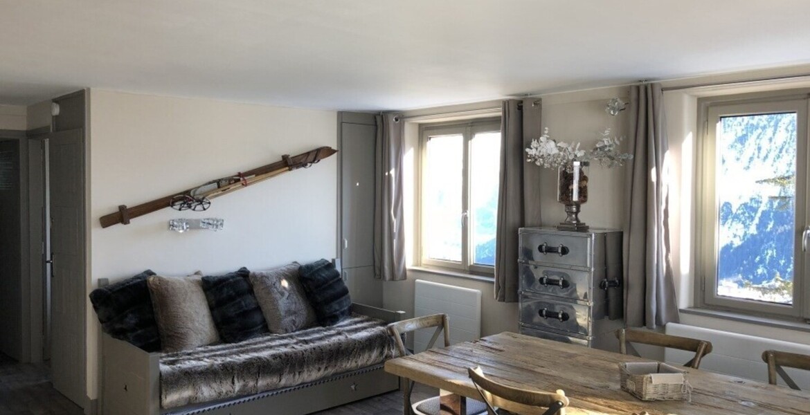 Un apartamento cálido, luminoso y acogedor en Courchevel1850