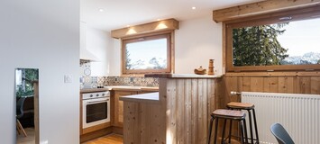 Mountain decoration and beautiful view from the living room 