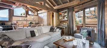 You will feel like in a chalet in this beautiful 145 m² flat