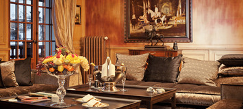 Located right in the centre of Courchevel 1850 Rue Park City