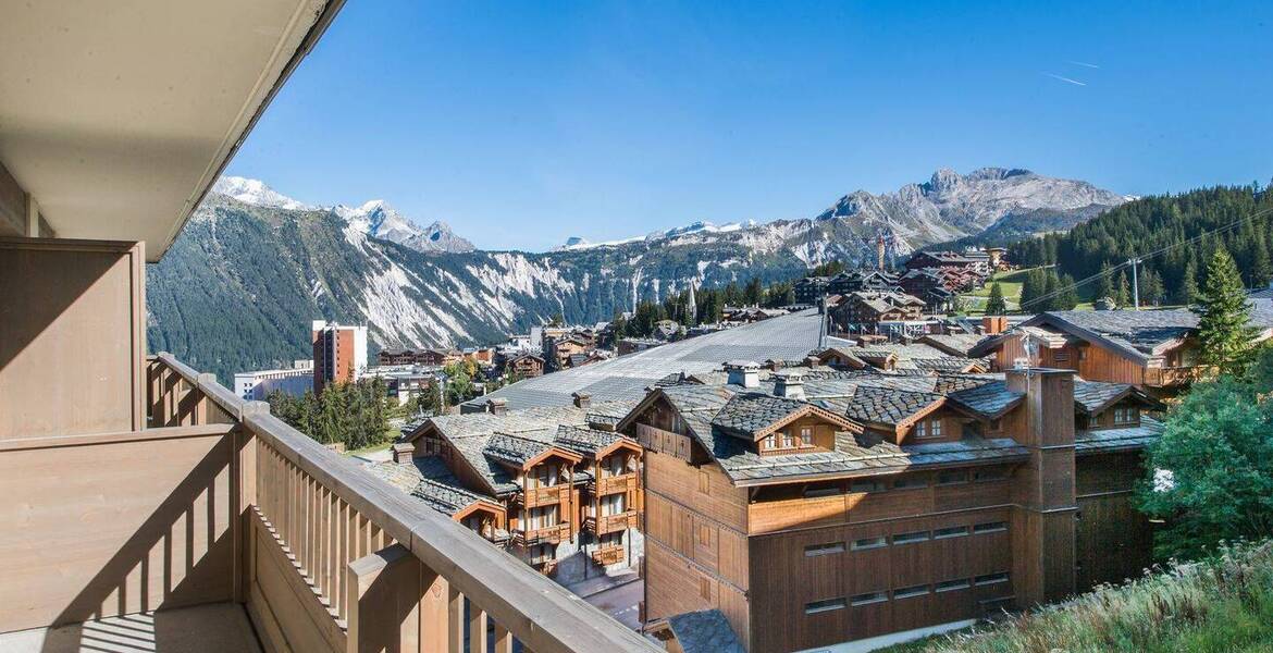 Bel appartement situé au sixième étage de la résidence à Cou