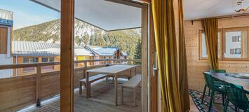 This apartment for rental has two rooms in Courchevel 1650