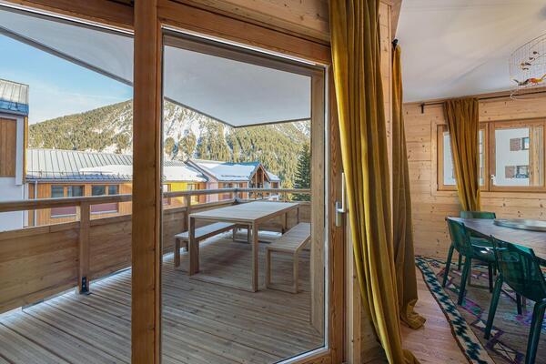 This apartment for rental has two rooms in Courchevel 1650