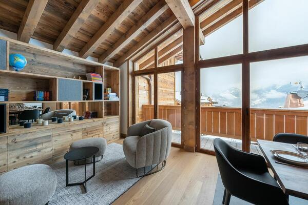 Este chalet es uno de los cuatro chalets en Courchevel 1550